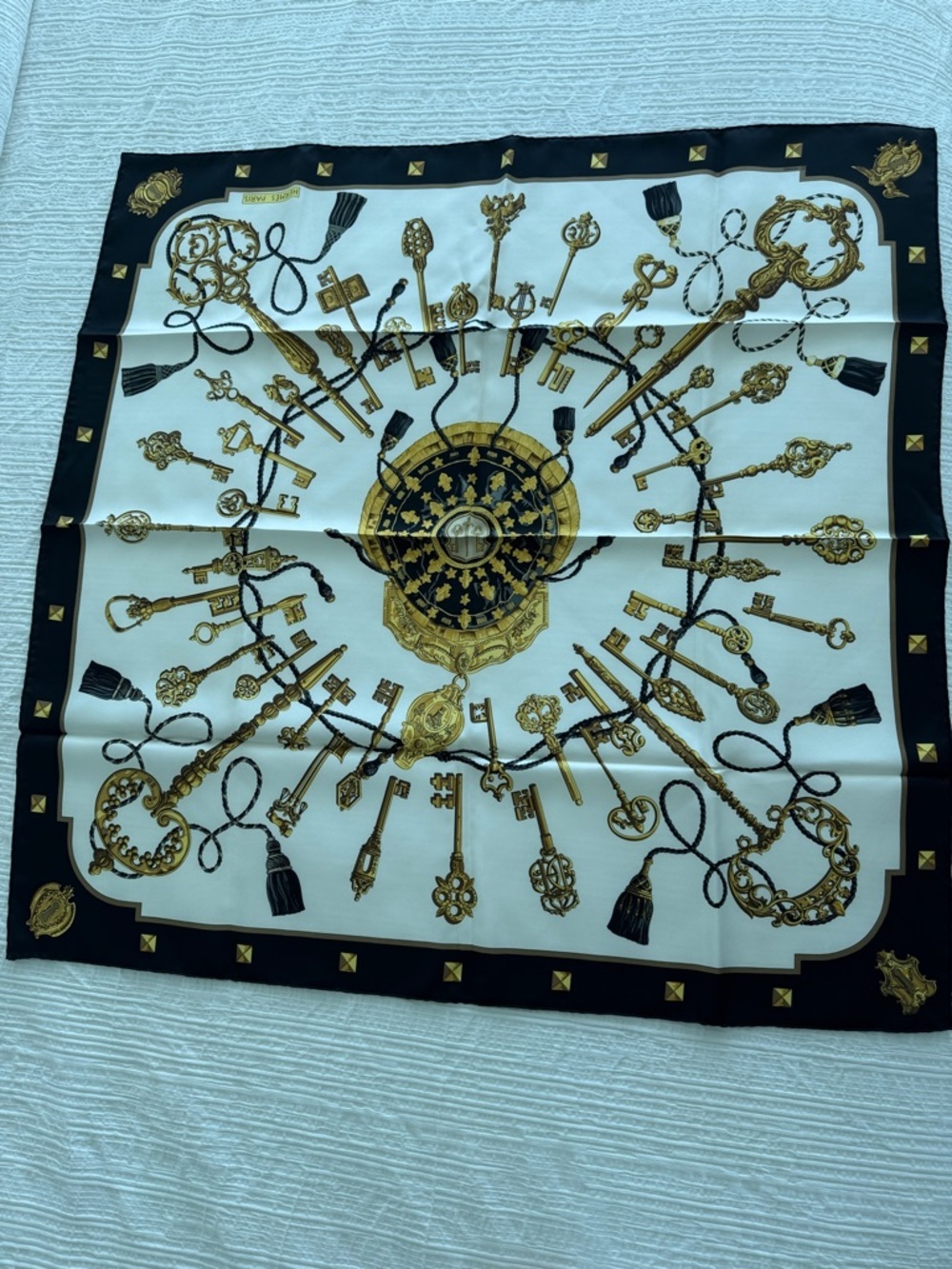 Hermes Scarf Carre 90 Black And White And Multi LES CLES Keys Silk - Picture 3 of 14